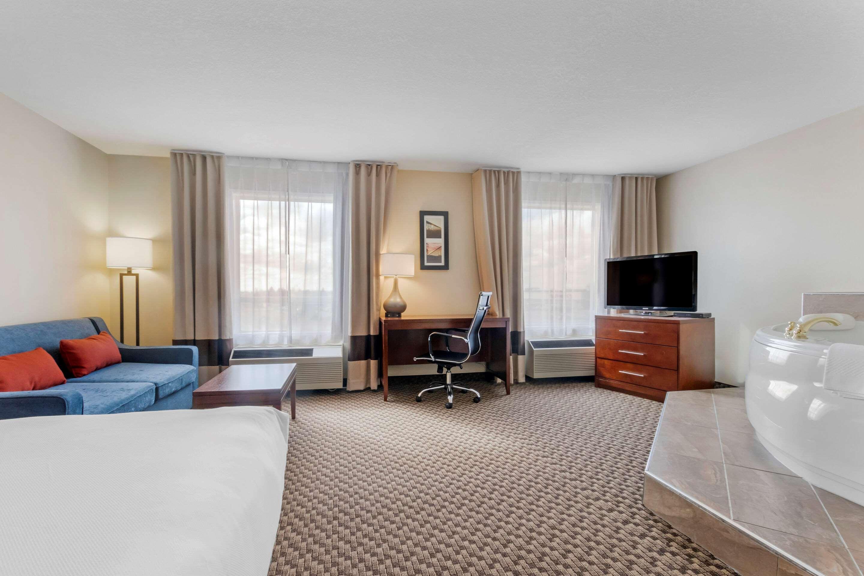 Comfort Inn Летбридж Экстерьер фото
