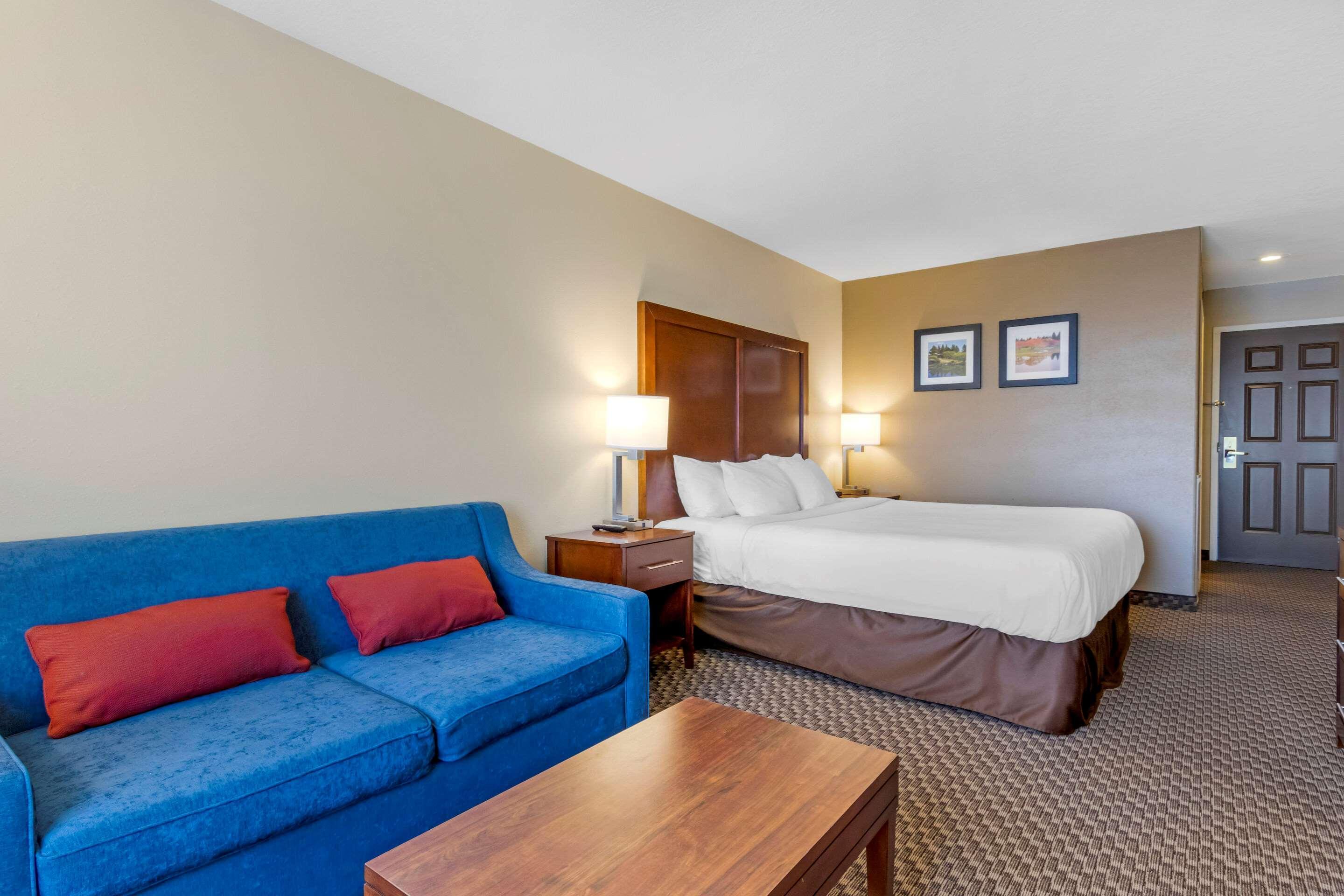 Comfort Inn Летбридж Экстерьер фото