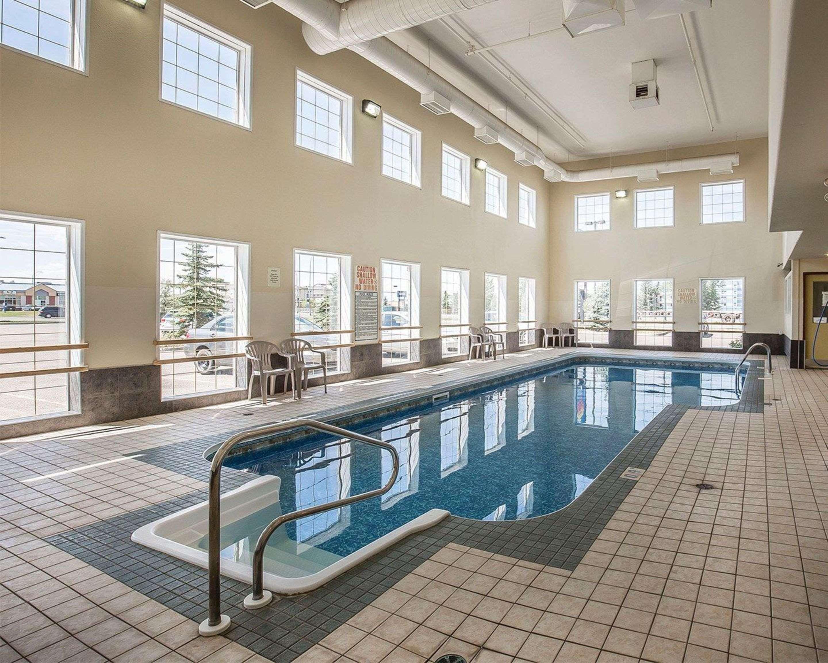 Comfort Inn Летбридж Экстерьер фото