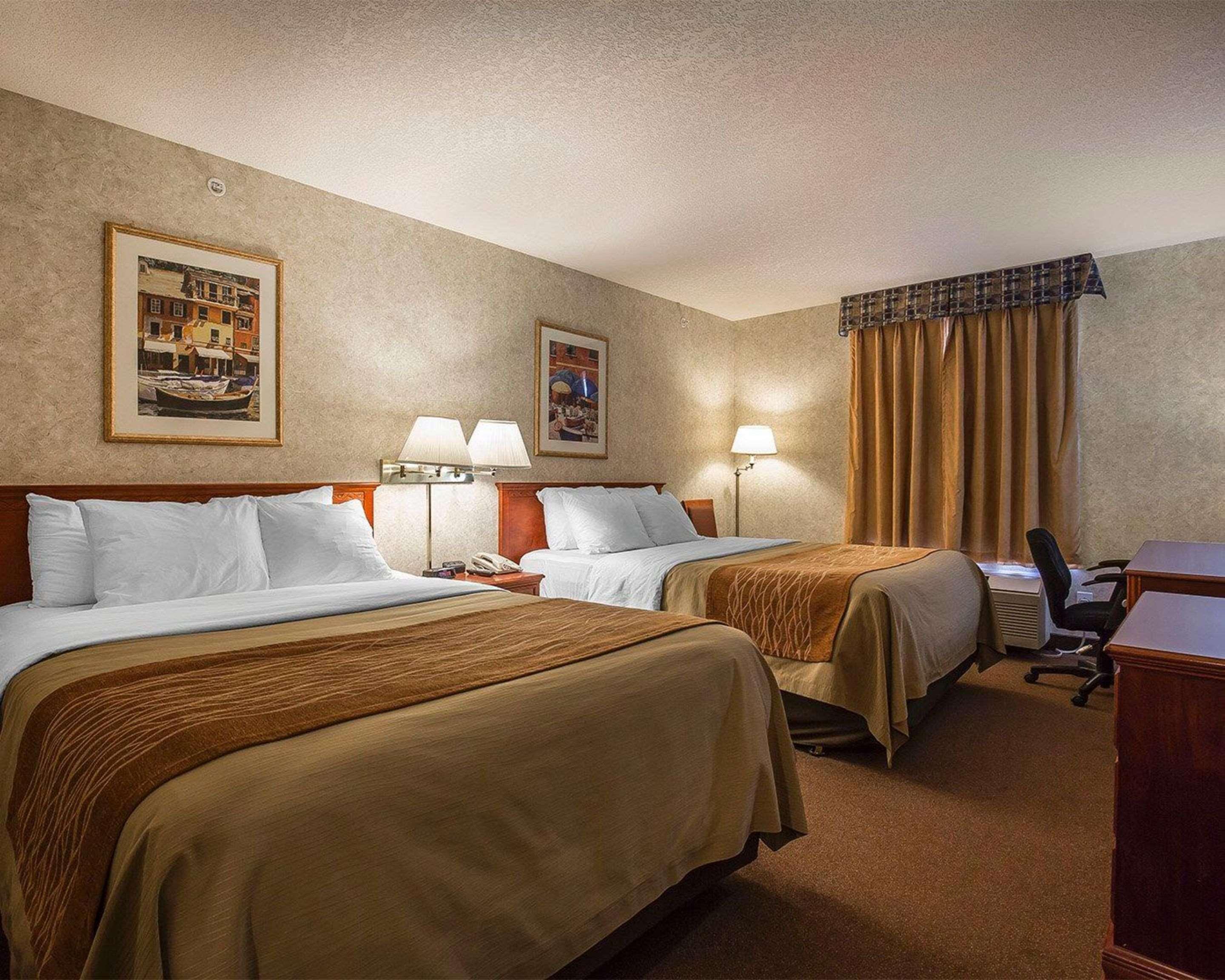 Comfort Inn Летбридж Экстерьер фото