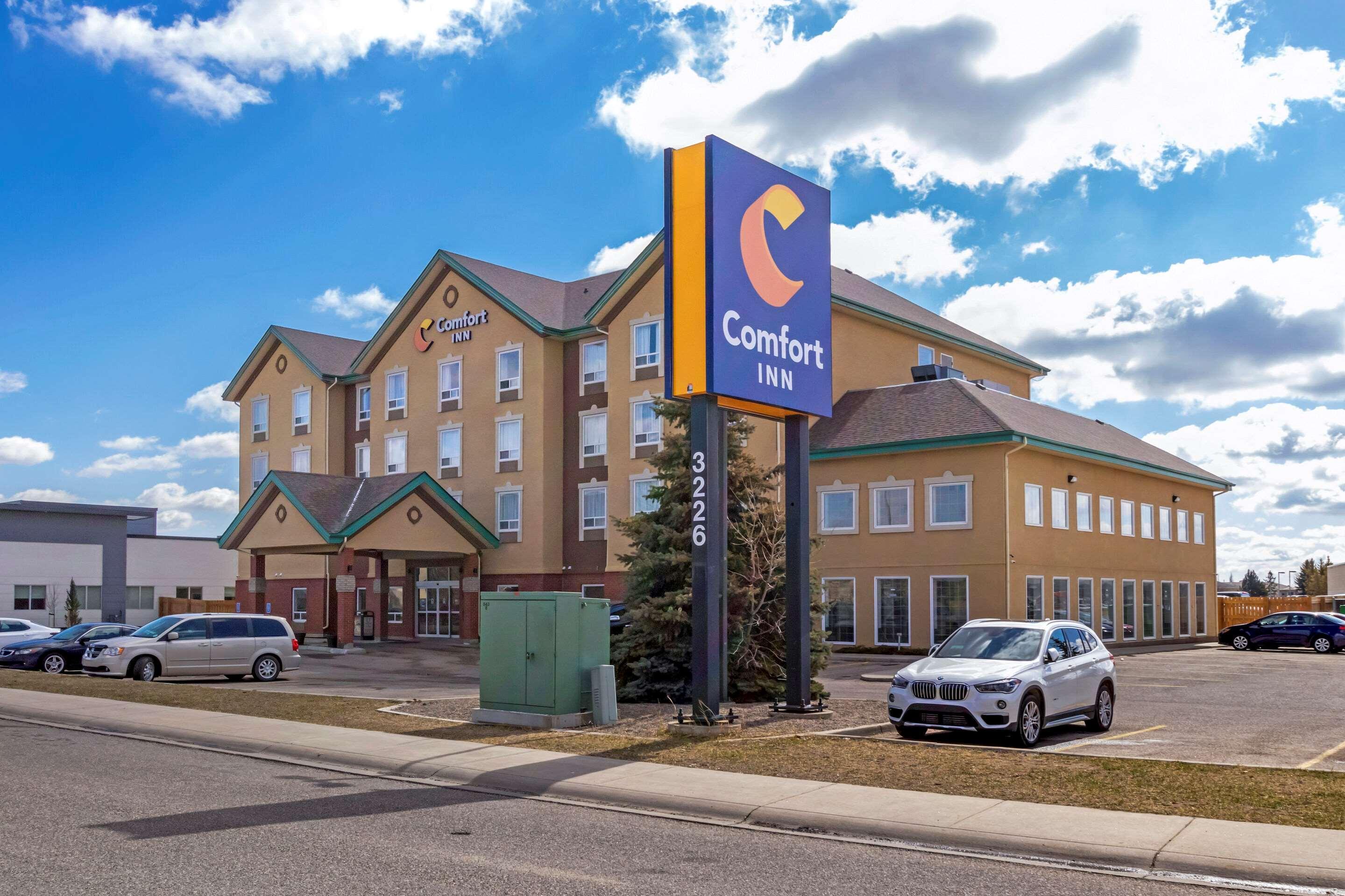 Comfort Inn Летбридж Экстерьер фото