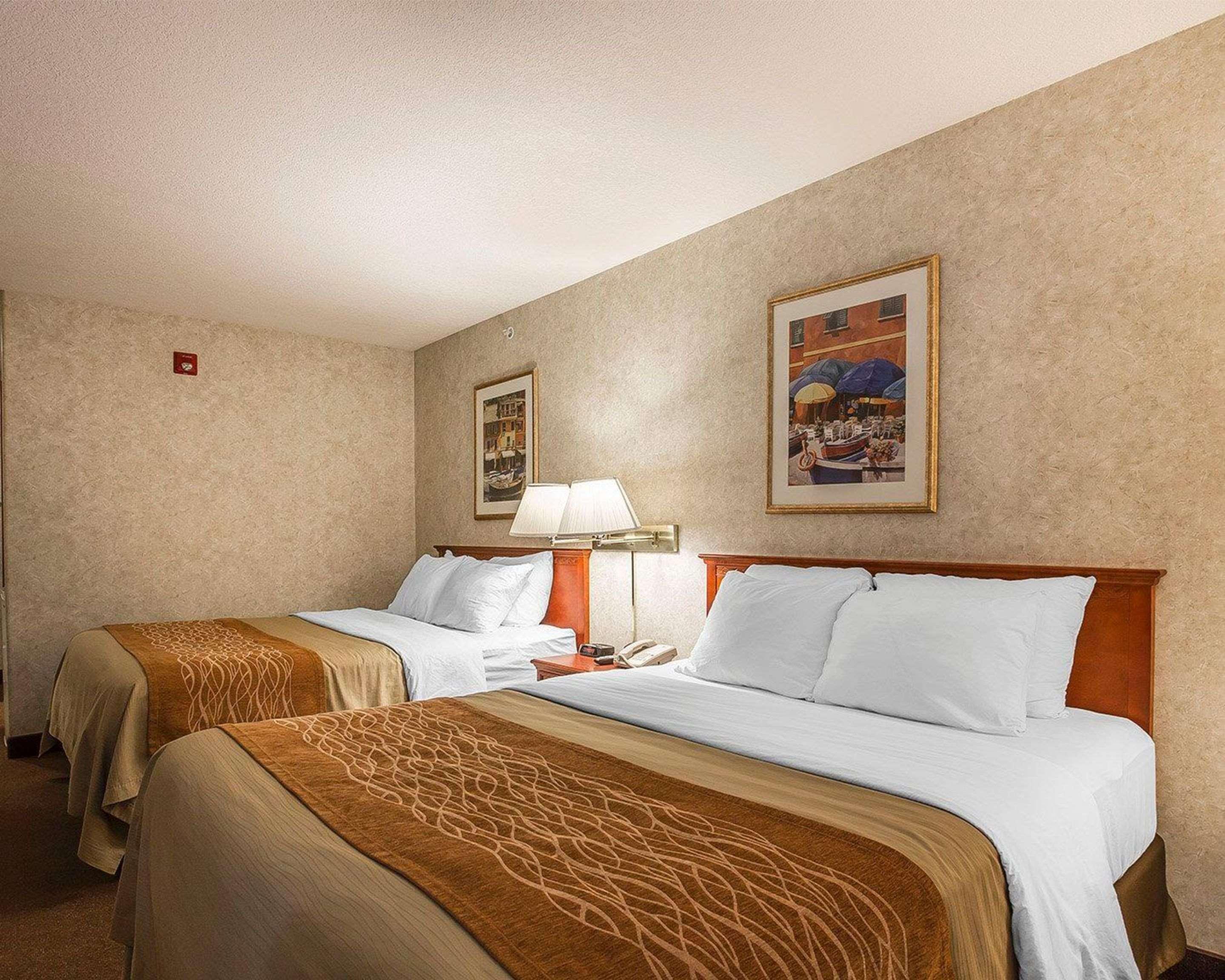 Comfort Inn Летбридж Экстерьер фото