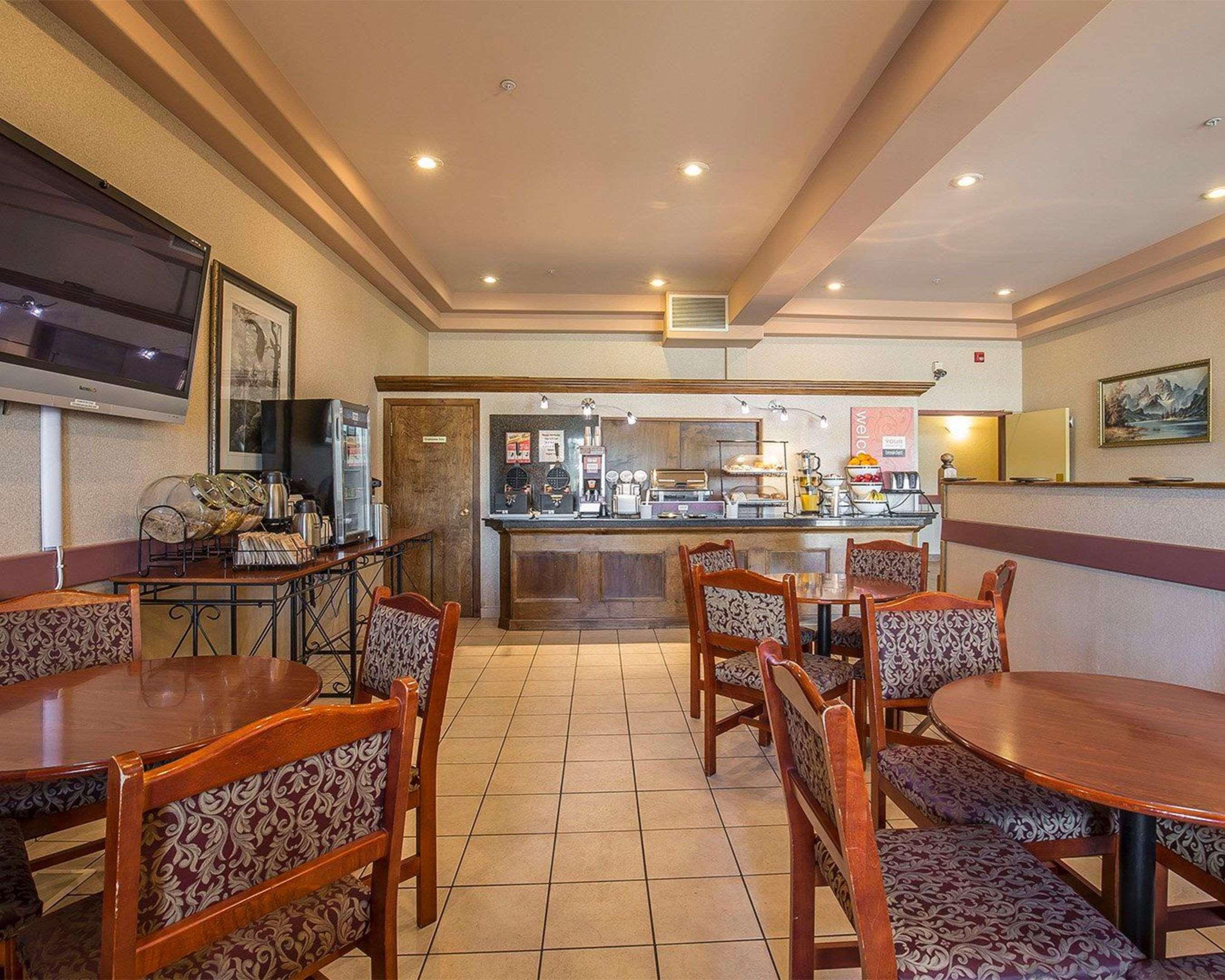 Comfort Inn Летбридж Экстерьер фото